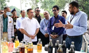 বর্জ্য থেকে জ্বালানি তেল: প্রকল্প বাস্তবায়নে প্রধানমন্ত্রীর আশার বাণী