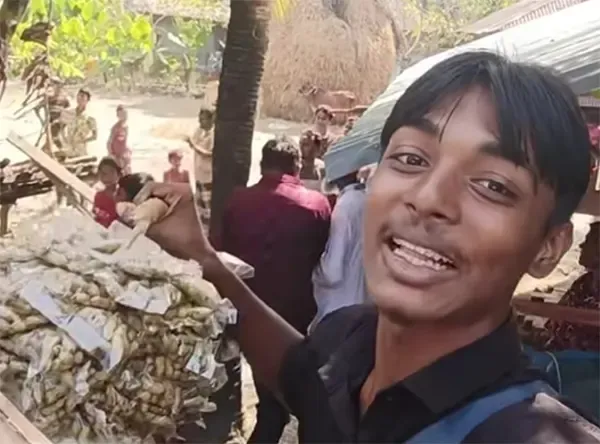 প্রধানমন্ত্রীর সঙ্গে হাত মিলিয়ে সার্থক বাদাম বিক্রেতা রাজুর জীবন