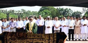 সংসদ ভবনের দক্ষিণ প্লাজায় বিএনপি নেতা সালাহউদ্দিনের প্রথম জানাজা