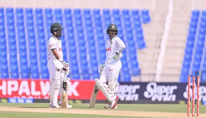 আবুধাবি টেস্টে দারুণ শুরুর পরও ব্যাটিং বিপর্যয়ে বাংলাদেশ