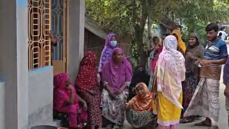 নাটোরে নির্মাণাধীন টয়লেটে নিখোঁজ যুবকের সন্ধানে তদন্ত শুরু