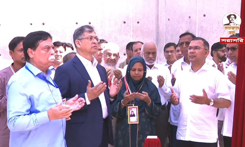 নতুন রূপে ওসমানী উদ্যান ও জুলাই স্মৃতিস্তম্ভ উদ্বোধন করলেন